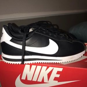 CORTEZ NIKE SHOES